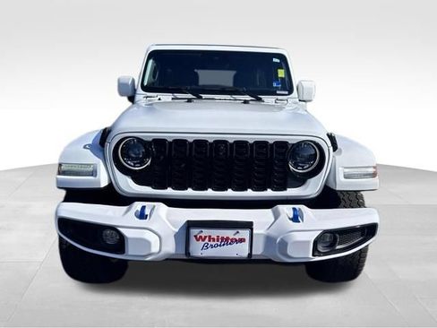 Used 2024 Jeep Wrangler High Altitude AWD/4WD image 11