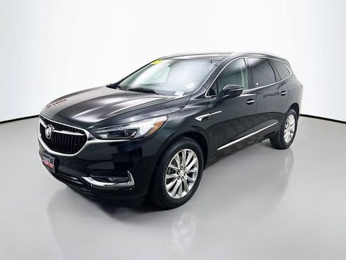 Used 2019 Buick Enclave Essence image 3