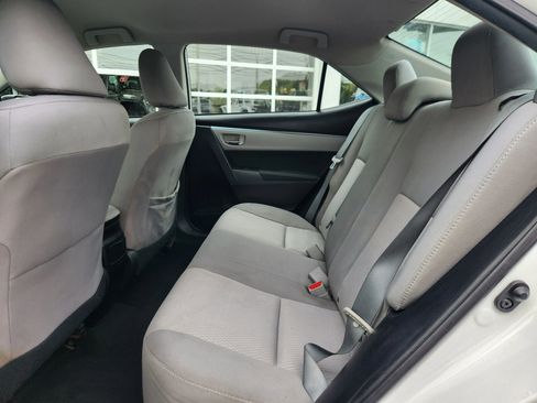 Used 2014 Toyota Corolla LE FWD image 36