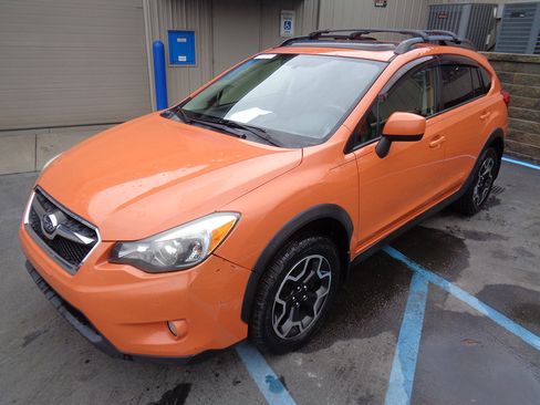 Used 2014 Subaru Crosstrek 2.0i Limited image 1