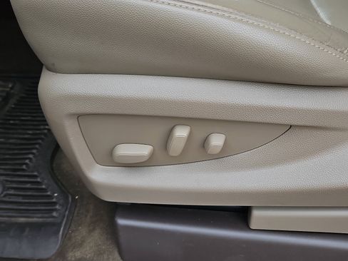 Used 2018 Chevrolet Silverado 1500 LTZ Z71 w/ LTZ Plus Package image 27