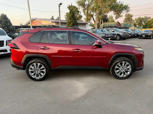 Used 2022 Toyota RAV4 Limited w/ Limited Grade Weather Package AWD/4WD image 10