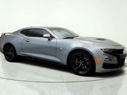 Used 2019 Chevrolet Camaro SS w/ LPO, Ground Effects Package RWD image 3