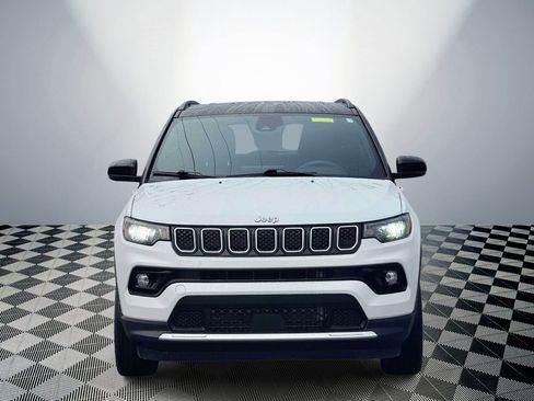 Used 2024 Jeep Compass Limited image 2