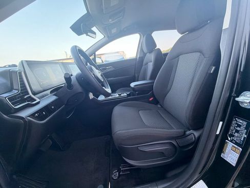 Used 2024 Kia Sportage LX AWD/4WD image 20
