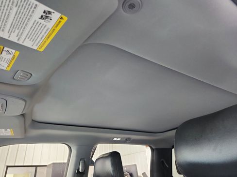 Used 2021 Ford F150 Lariat w/ Equipment Group 502A High AWD/4WD image 23
