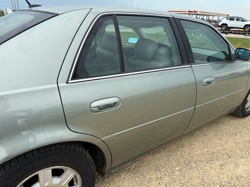 Used 2005 Cadillac De Ville FWD image 32