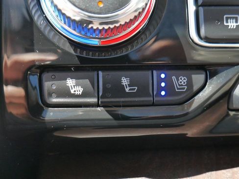 Used 2023 GMC Yukon XL Denali image 61