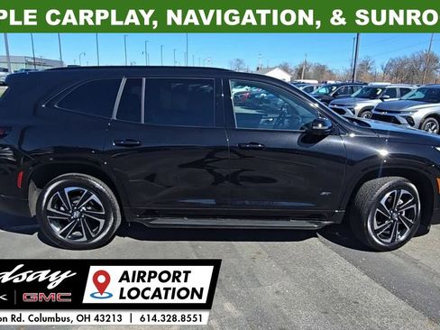 Used 2025 Buick Enclave Sport Touring w/ Power Package image 10