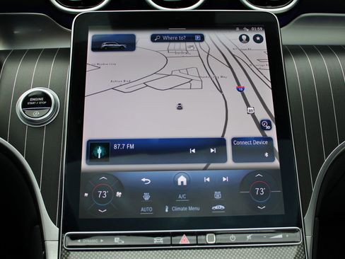 Used 2024 Mercedes-Benz GLC 300 4MATIC image 18