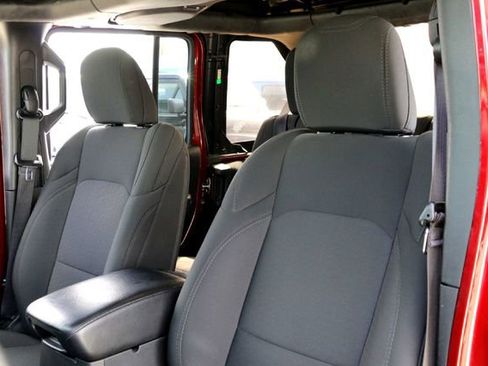 Used 2022 Jeep Wrangler Unlimited Sport AWD/4WD image 11