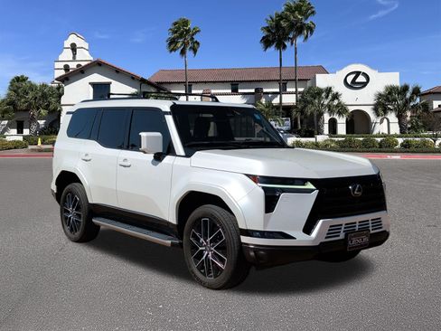 Used 2024 Lexus GX 550 w/ Accessory Package (Z1) AWD/4WD image 1