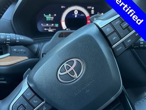 Used 2024 Toyota Grand Highlander Platinum image 27