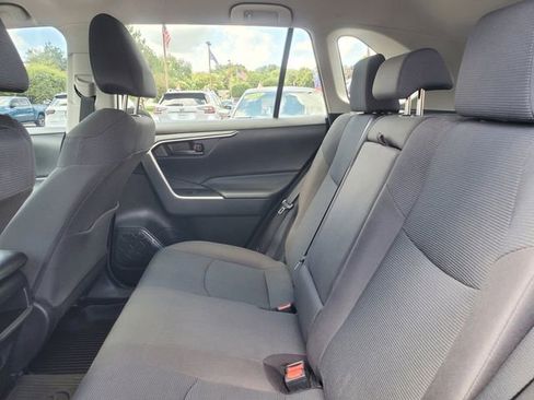 Used 2020 Toyota RAV4 LE image 28