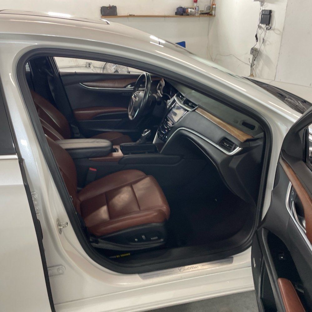 Used 2018 Cadillac XTS Luxury w/ Driver Awareness Package FWD image 6