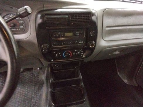 Used 2011 Ford Ranger XL image 12