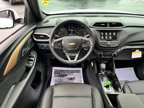 Used 2023 Chevrolet TrailBlazer ACTIV image 22