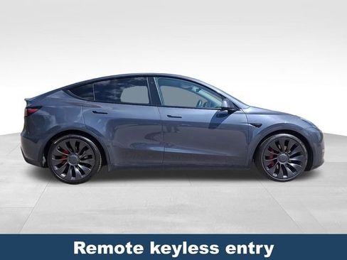Used 2020 Tesla Model Y Performance image 9
