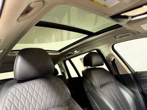 Used 2023 BMW X7 xDrive40i image 10