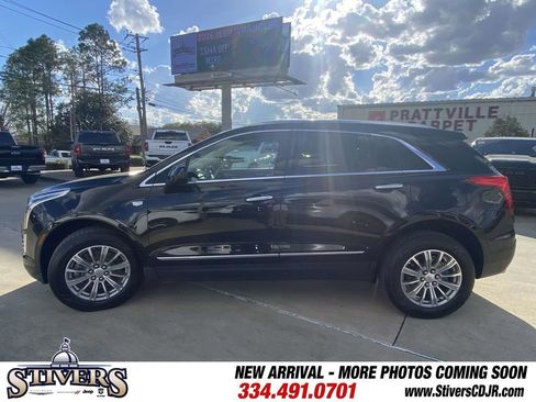 Used 2018 Cadillac XT5 Luxury w/ Driver Awareness Package image 39