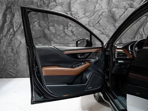 Used 2022 Subaru Outback Touring XT w/ Popular Package #2 image 4