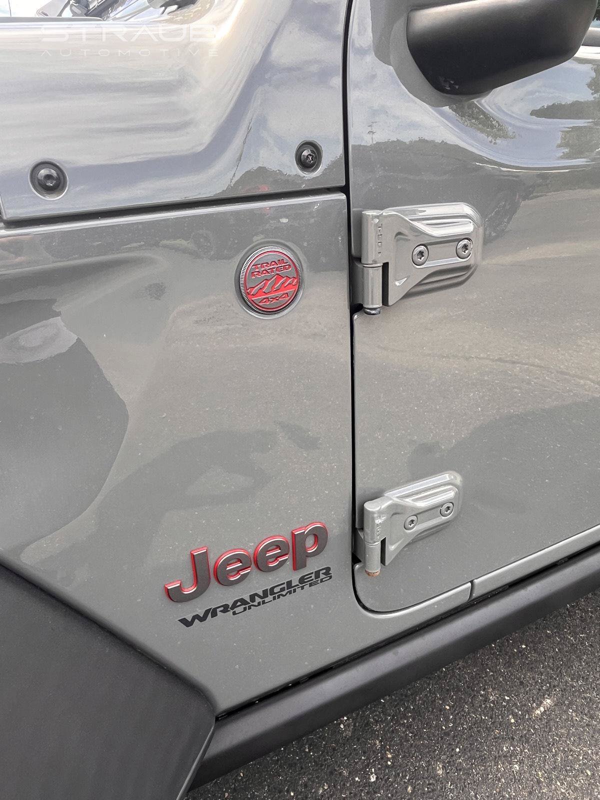 Used 2021 Jeep Wrangler Unlimited Rubicon w/ Cold Weather Group AWD/4WD image 12