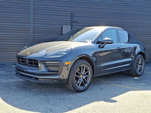 Used 2026 Porsche Macan AWD/4WD image 1
