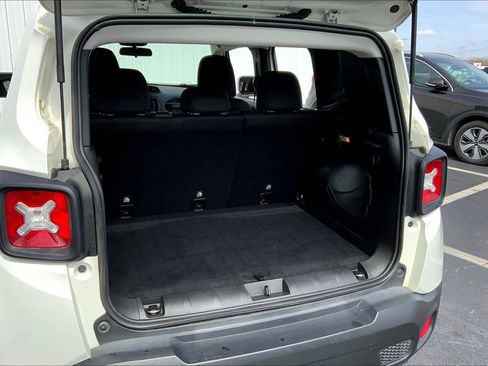 Used 2017 Jeep Renegade Sport w/ Power & Air Group FWD image 28