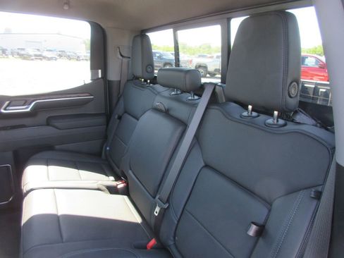 New 2026 GMC Sierra 1500 SLT w/ SLT Premium Plus Package AWD/4WD image 14