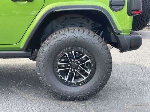 New 2025 Jeep Wrangler Unlimited Rubicon image 38