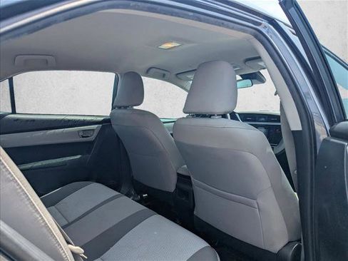 Used 2018 Toyota Corolla LE FWD image 14