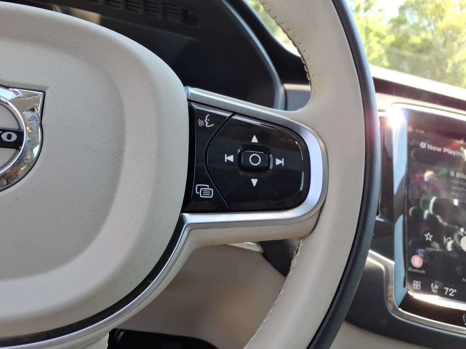 Certified 2025 Volvo XC90 T8 Plus w/ Protection Package AWD/4WD image 27