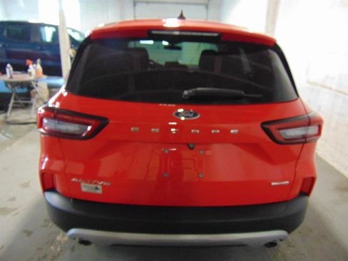Used 2024 Ford Escape Active image 5