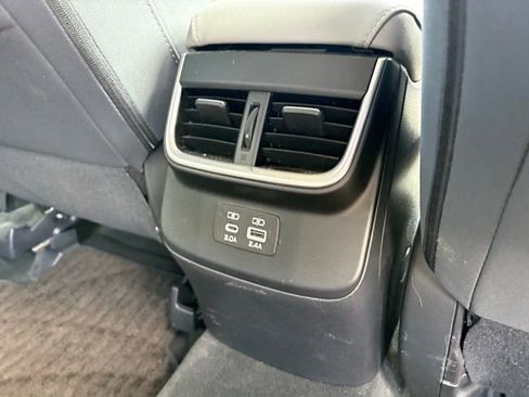 Used 2023 Subaru Outback Premium AWD/4WD image 27