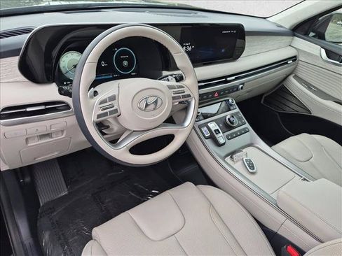 Used 2025 Hyundai Palisade Calligraphy FWD image 10