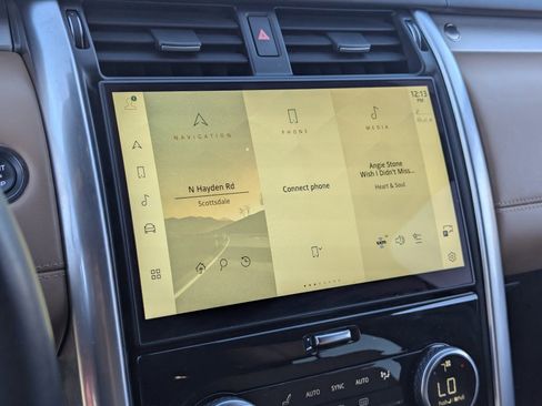 Used 2023 Land Rover Discovery HSE R-Dynamic image 27