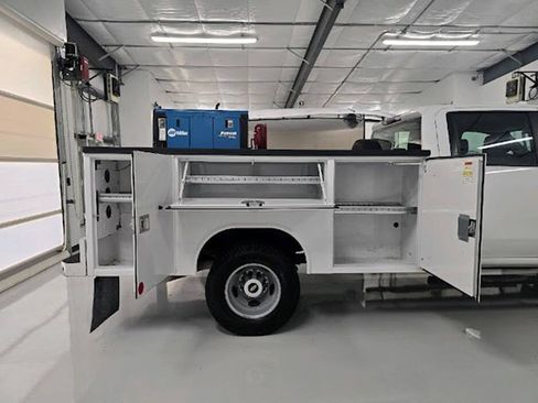 Used 2023 Chevrolet Silverado 3500 W/T w/ WT Fleet Convenience Package AWD/4WD image 15