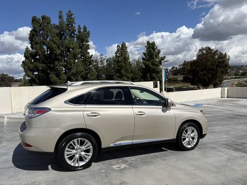 Used 2011 Lexus RX 450h AWD w/ Luxury Pkg image 43