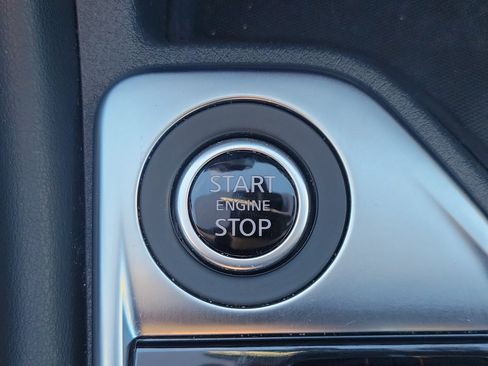 Used 2024 Nissan Sentra SR w/ SR Premium Package image 23