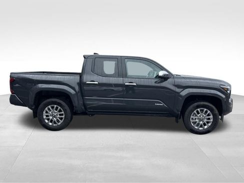 Certified 2025 Toyota Tacoma Limited image 6