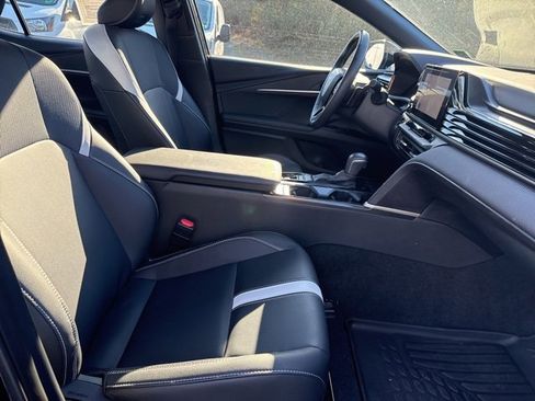 Used 2025 Toyota Camry SE image 23