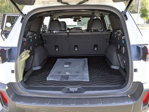 New 2026 Subaru Outback Premium image 33