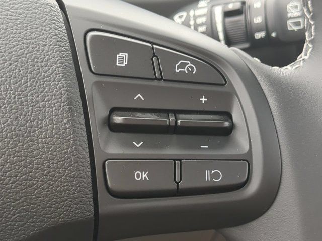 Used 2026 Hyundai Venue SEL FWD image 25