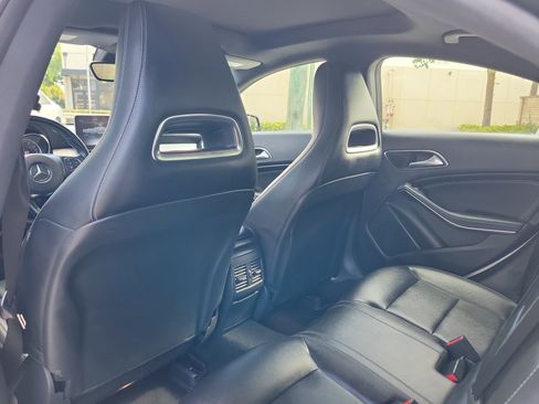 Used 2019 Mercedes-Benz CLA 250 image 12