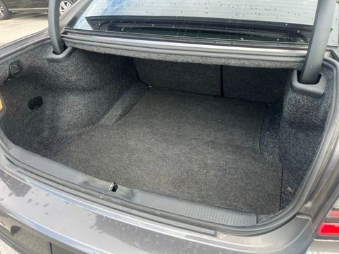 Used 2018 Dodge Charger GT image 28