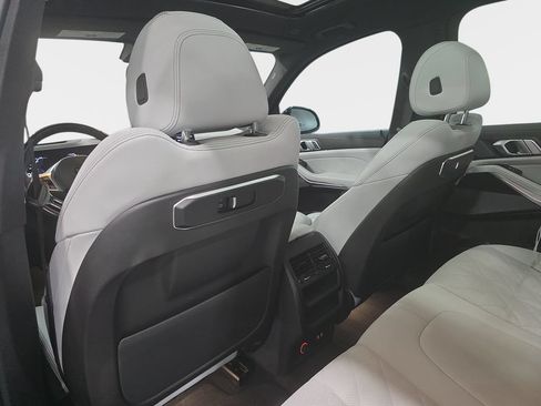 Certified 2024 BMW X5 sDrive40i w/ M Sport Package RWD image 10