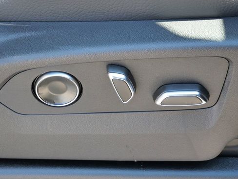 New 2026 GMC Yukon XL Denali w/ Sun & Power Step Package AWD/4WD image 25