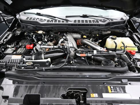 Used 2023 Ford F250 Lariat w/ Lariat Ultimate Package AWD/4WD image 8