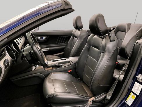 Used 2020 Ford Mustang Premium RWD image 24