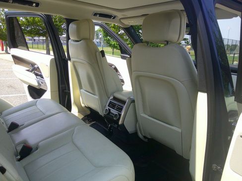 Used 2023 Land Rover Range Rover SE AWD/4WD image 60